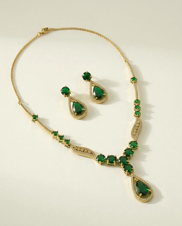 Gold-Plated AD Teardrop Pendant Necklace Set
